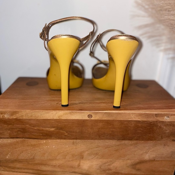 VINTAGE GOLD BAMBOO CASADEI HIGH HEELS SZ 9 - Picture 10 of 10